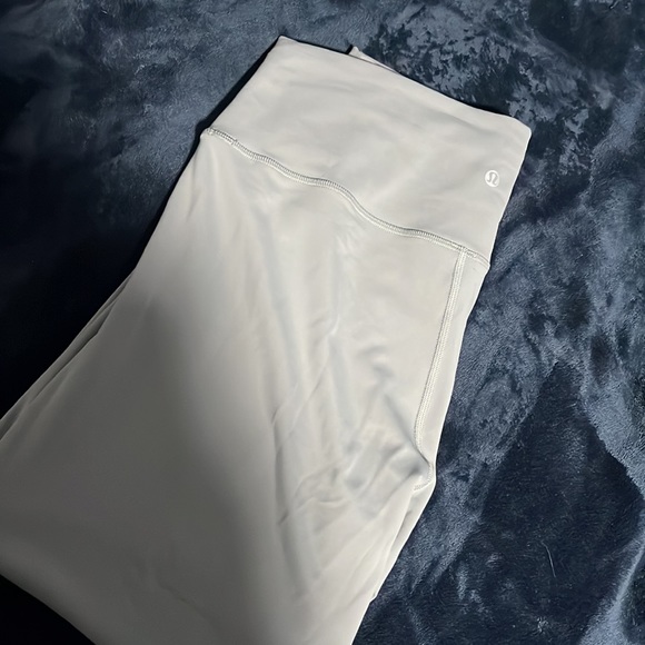 Lululemon Align 25” leggings - Picture 4 of 4